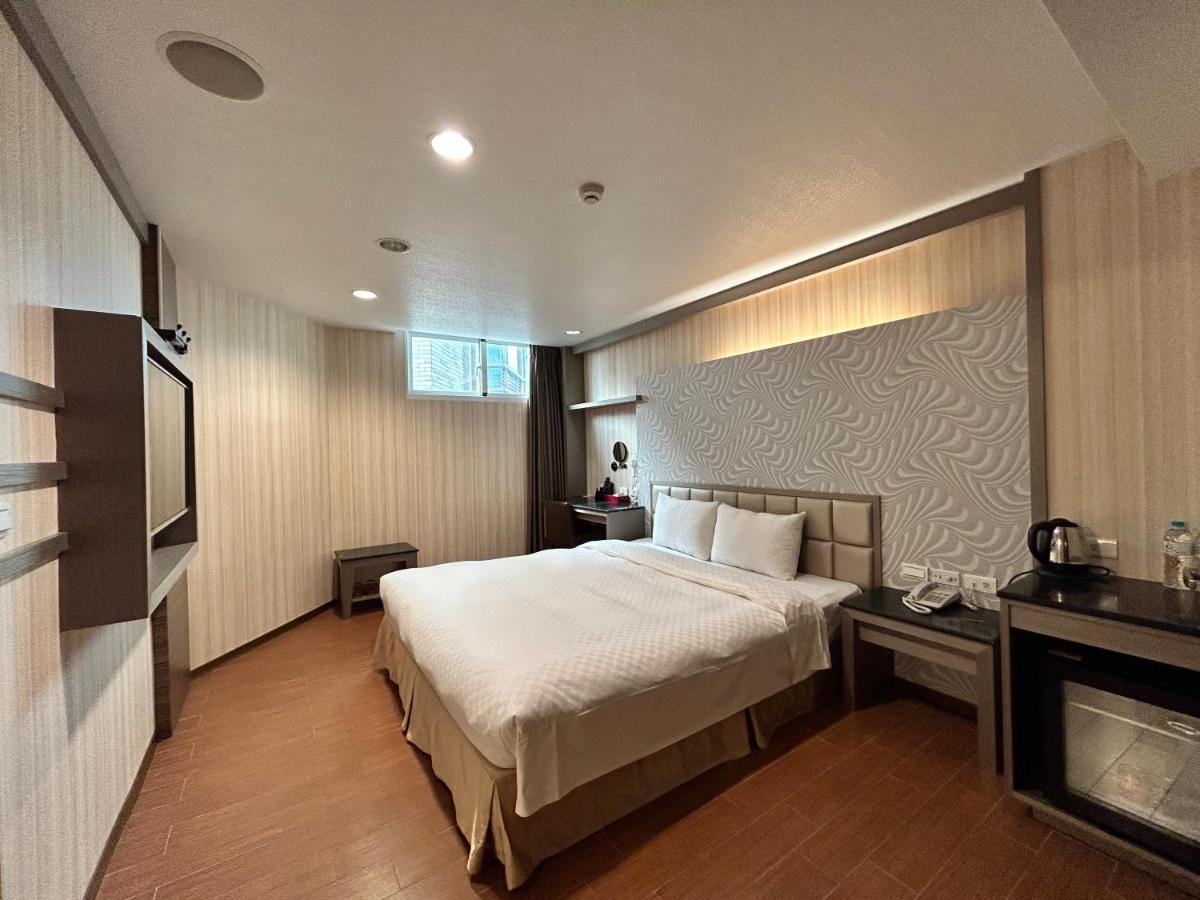 Hua Xiang Hotel -Zouying Гаосюн Екстер'єр фото