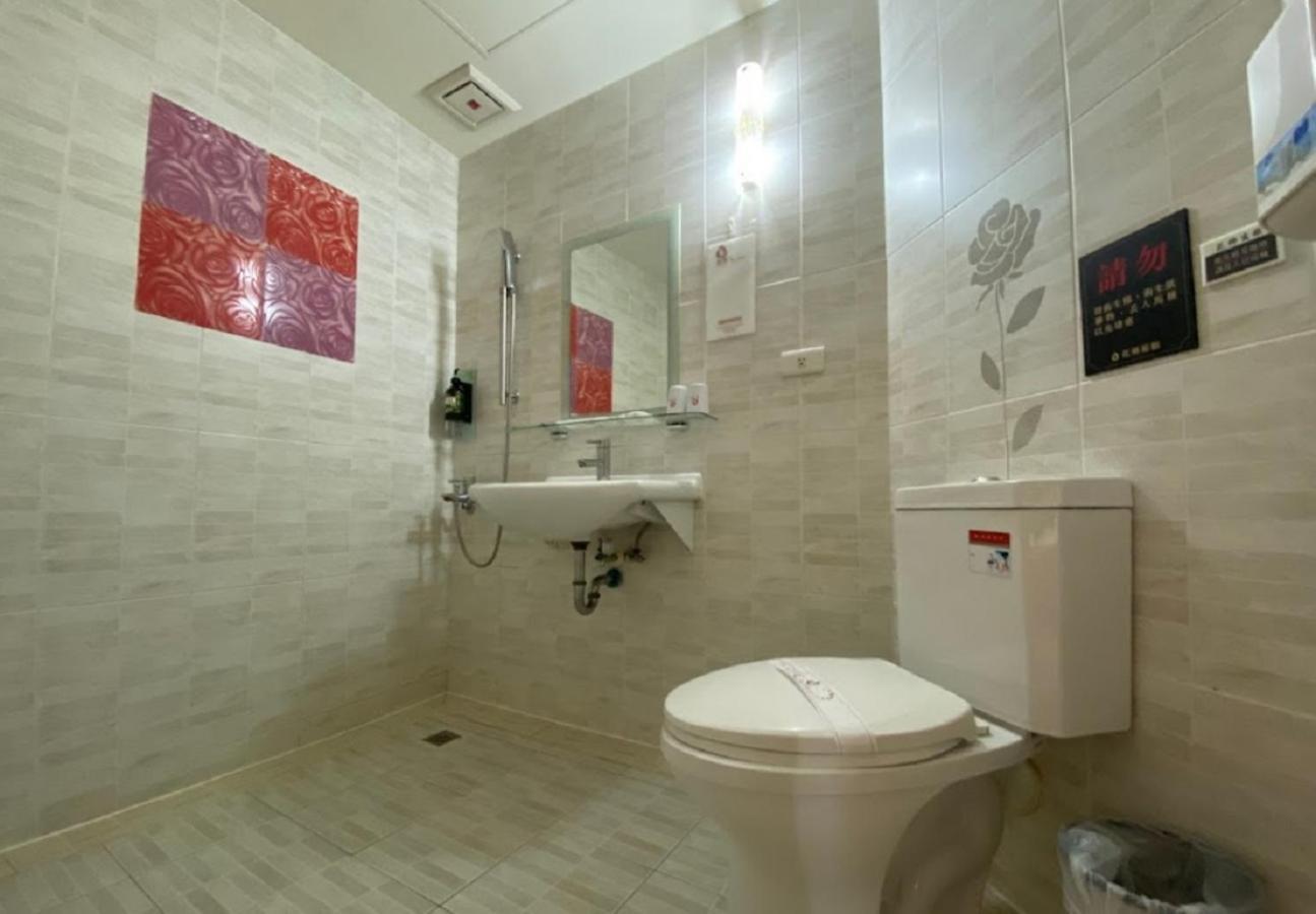 Hua Xiang Hotel -Zouying Гаосюн Екстер'єр фото