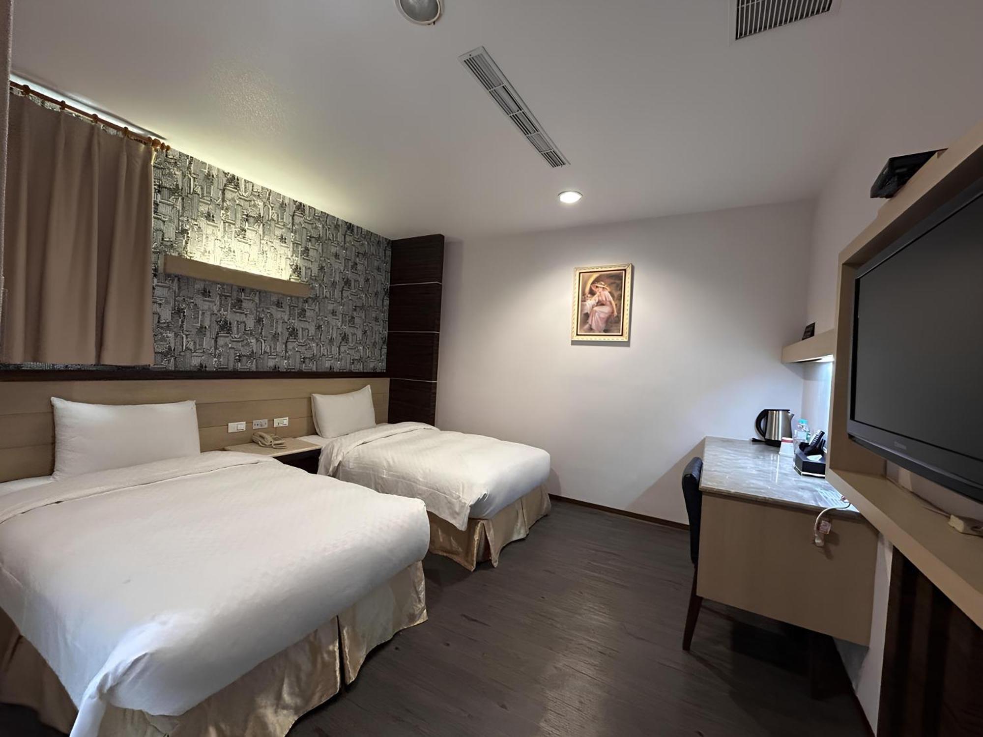 Hua Xiang Hotel -Zouying Гаосюн Екстер'єр фото