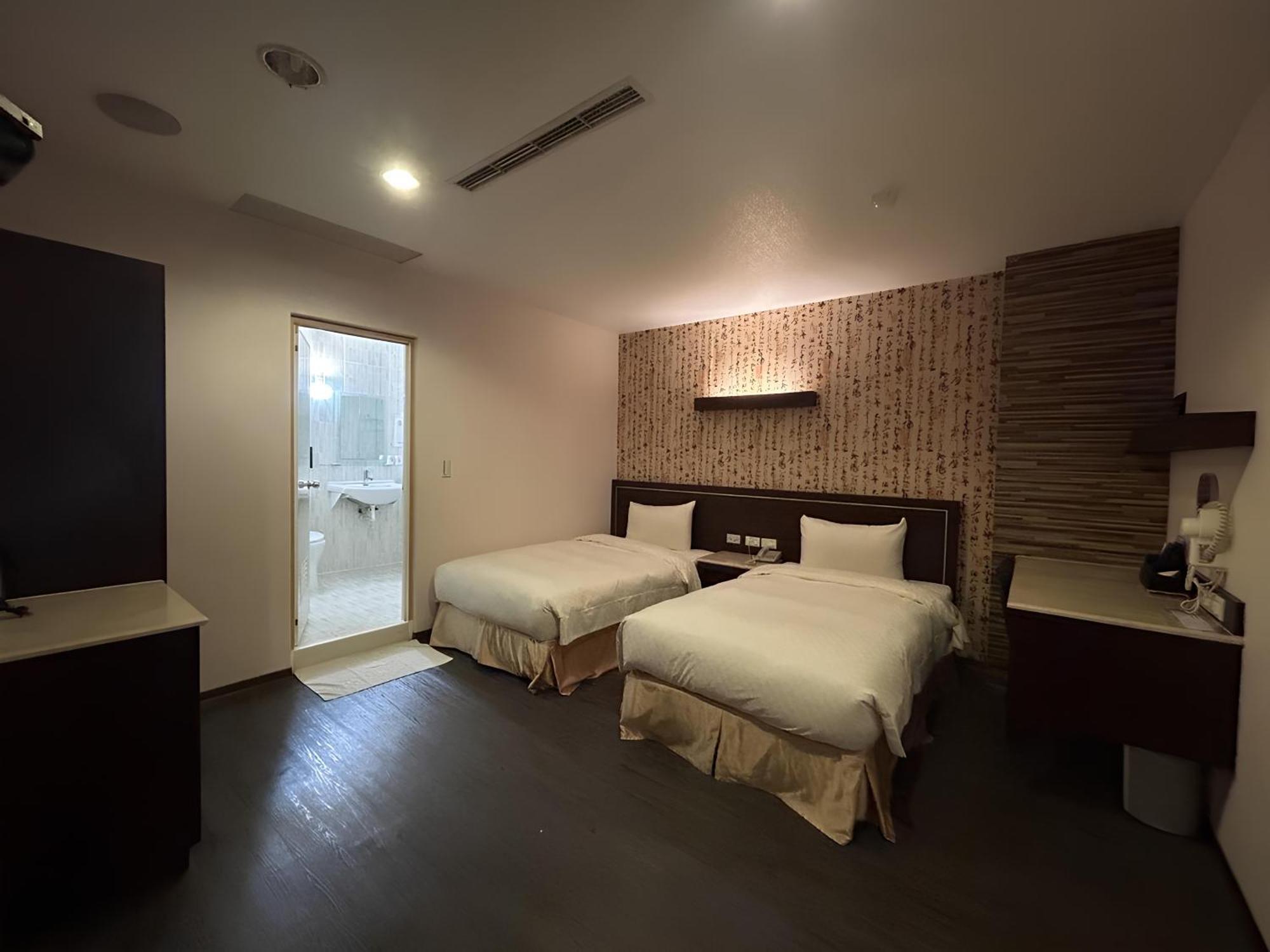Hua Xiang Hotel -Zouying Гаосюн Екстер'єр фото