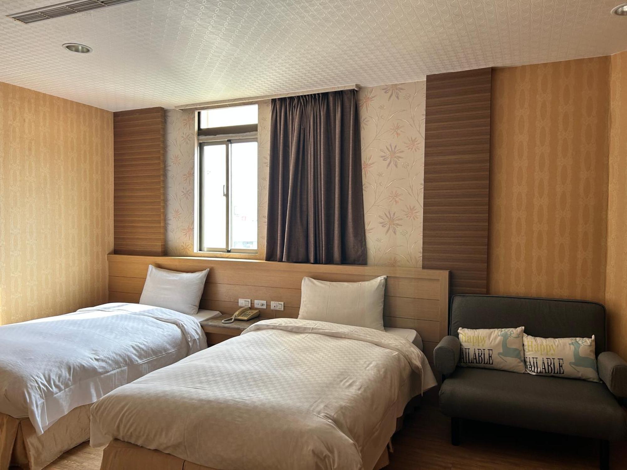 Hua Xiang Hotel -Zouying Гаосюн Екстер'єр фото